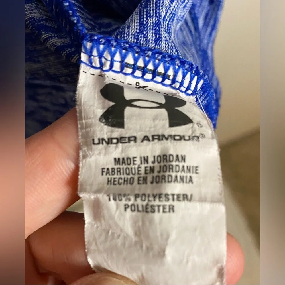 Women’s Under Armour Twisted Tech Locker T-Shirt, Small - Picture 4 of 4